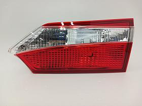Фонарь задний правый внутренний для Toyota Corolla XI 2012-2016 года выпуска, 8158102570