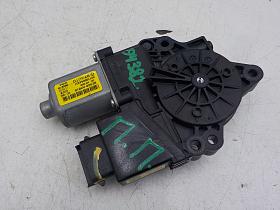 Мотор стеклоподъемника для Kia Cee'd 2015- года выпуска, 82460A2010