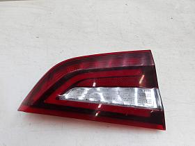 Фонарь задний правый внутренний для Lada Vesta 2022- года выпуска, 8450040004
